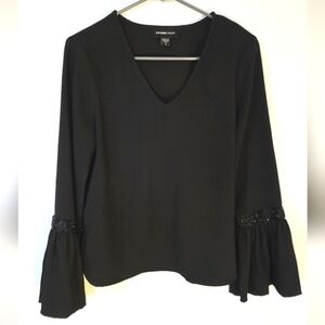 Fifteen Twenty Black Top Bell Sleeves Size Small